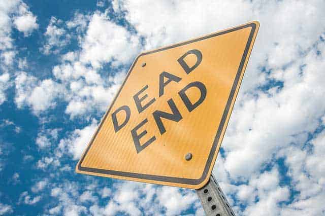 Photo of dead end sign to show how therapy for panic attacks can help you