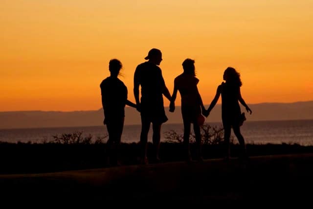 Photo of family showing healing from trauma for kids Houston, Texas