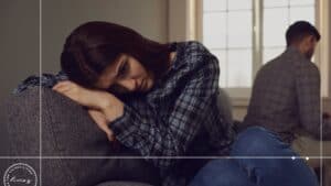 image showing a couple arguing to illustrate causes of postpartum rage